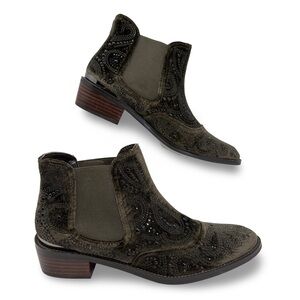 Alma en Pena Velvet ankle boots size 40 Pull On Rhinestone Green